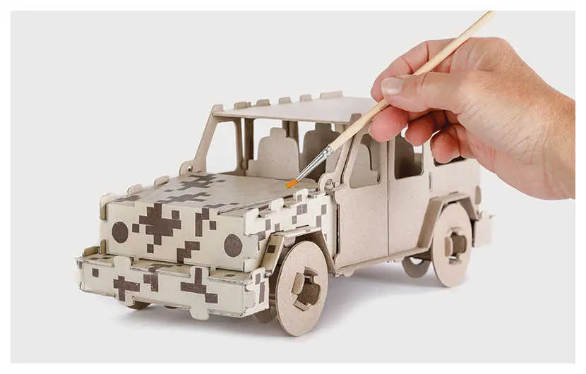 Набор для творчества Конструктор-Раскраска Техника "Внедорожник" в гофрокоробке, в комплекте с красками, кисточкой  и фарами