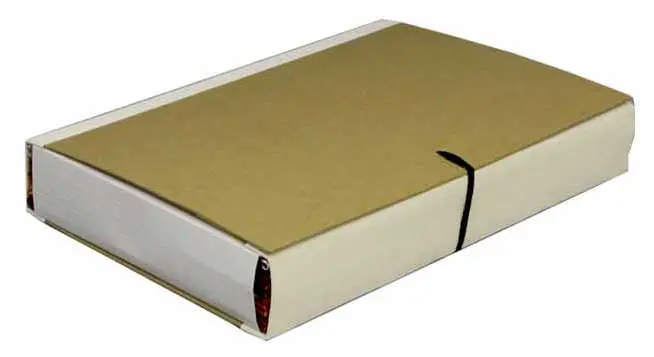 Архивная папка А4, 80 мм, крафт/коленкор, 4 завязки, белая